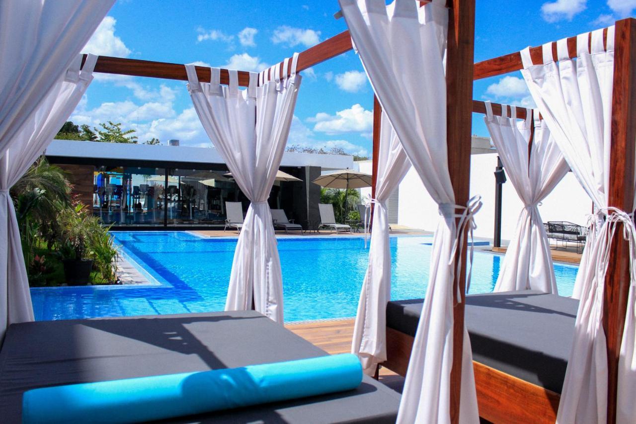 Campus Merida Aparthotel Exterior photo
