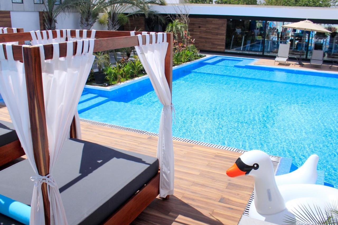 Campus Merida Aparthotel Exterior photo